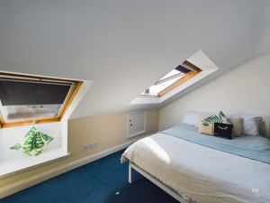 bed - click for photo gallery